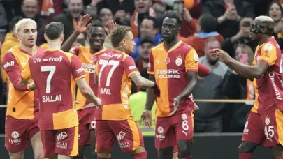 Galatasaray, RAMS Başakşehir'i 3-0 mağlup etti! Puan farkı 7'ye çıktı