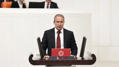 Mehmet Zeki İrmez: KHK zulmü için iade süreci başlatılmalı