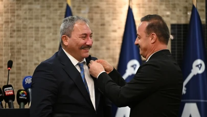 Türk siyasetine yeni bir "Anahtar Hamle ": Mehmet Tolga Akalın, A Parti'ye katıldı