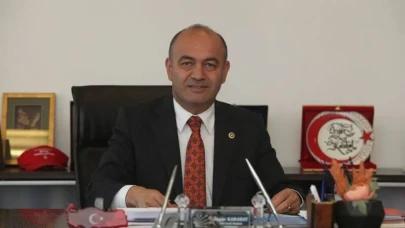 Özgür Karabat'tan dikkat çeken açıklama: AKP, Trump'ın meşruiyetinin bedelini doğal gazla ödüyor