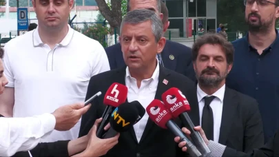 Genel merkez önündeki araç krizi Özel'i isyan ettirdi: Kılavuzu karga olanın başına böyle şeyler gelir
