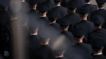 19 bin 96 emniyet mensubunun yeni görev yerleri belirlendi
