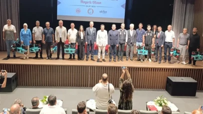 Akfen Hastane Grubu’ndan Isparta muhtarlarına dijital destek