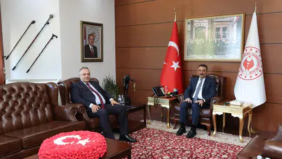 TİMBİR'den Vali Hacıbektaşoğlu'na ziyaret: İnternet medyası masada