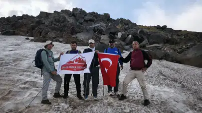 Süphan Dağı'nda Zafer Ruhu: 30 Ağustos Tırmanışı