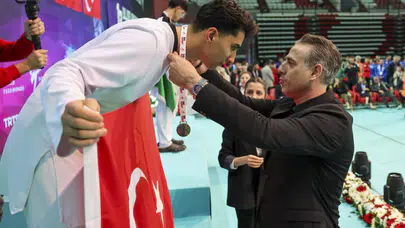 Vanlı tekvandocu Mehmet Raci Şahin, ulusal ve uluslararası başarılarla adından söz ettiriyor