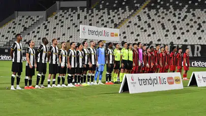 Manisa FK, Vanspor FK'yı 4-1 mağlup ederek önemli bir galibiyet aldı