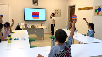 Bornova'da minik ellerden büyük hayaller: 6 tuğlayla sınır tanımayan yaratıcılık