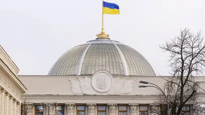 Ukrayna Parlamentosu'nda yolsuzluk depremi: 60'tan fazla vekil mercek altında