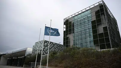Hollanda'da ICC krizi: Şirketler ABD yaptırımlarından çekiniyor