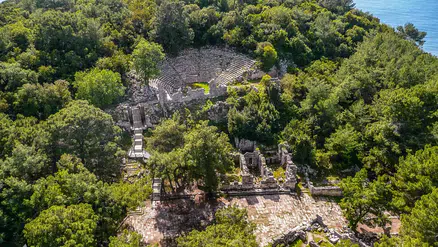 Phaselis Antik Kenti: Akdeniz’in kıyısında tarihe açılan kapı