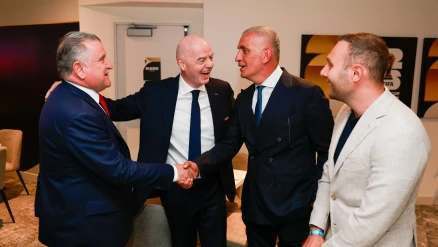 Vancouver'da spor diplomasi zirvesi: Hacıosmanoğlu, Infantino ve Isaac bir araya geldi