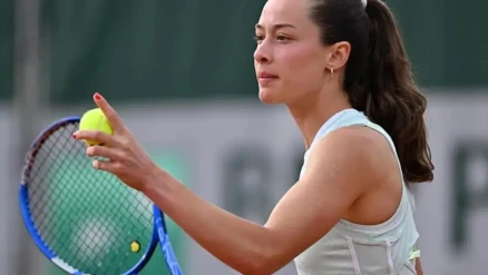 Zeynep Sönmez Eastbourne Açık’ta çeyrek finale yükseldi