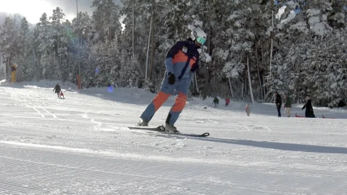 Palandöken ve Sarıkamış’ta kayak sezonu bazı pistlerde başladı