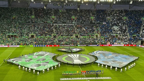 Chelsea, Real Betis'i 4-1 yenerek UEFA Konferans Ligi'nde tarihe geçti