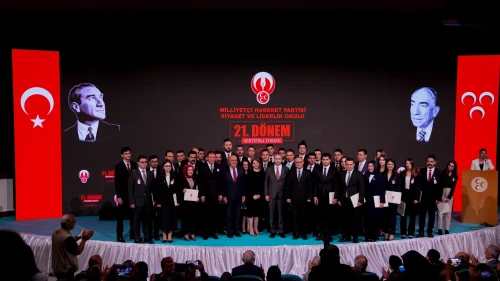 MHP'li Zühal Topcu: "Liderlik, milletin yükünü taşımak için bir sorumluluktur"