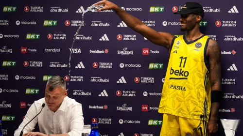 Fenerbahçe Beko, THY Avrupa Ligi'nde 2. kez şampiyon! Türk basketboluna 17. kupa geldi