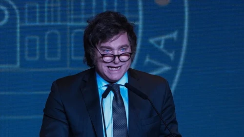 Arjantin'de tarihi seçim:Geleneksel partiler Buenos Aires'te Milei'ye boyun eğdi