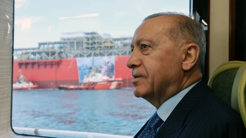 Cumhurbaşkanı Erdoğan, ilk yüzer gaz platformunu uğurladı: Enerji bağımsızlığı için kritik adım