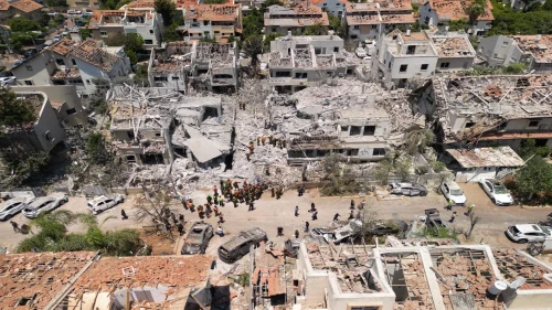 İran'ın İsrail'e Füze Salvosu: Rişon LeZion'da Yıkım ve Kayıplar