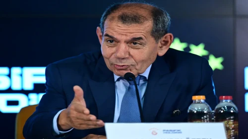 Galatasaray Başkanı Özbek: Transferleri hızlandıracağız, TFF'den adalet bekliyoruz!