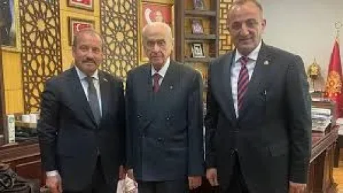 Gümüşhane'de tarihi değişim: Arzularkabaköy'ün adı Bahçeli oldu