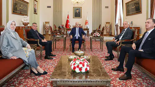Kurtulmuş ve AK Parti Heyeti, Terörsüz Türkiye İçin Görüştü