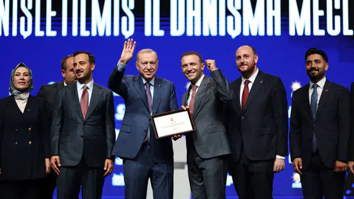 İstanbul Siyasetinde Sıcak Gelişme: CHP’li 3 İsim AK Parti’ye Katıldı