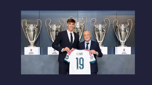 Real Madrid, genç forvet Carlos Espí'yi resmi olarak tanıttı ve yeni döneme başladı