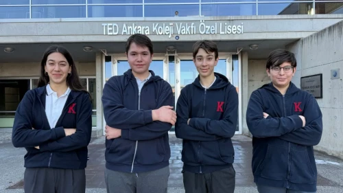 TED Ankara Koleji öğrencileri dünya olimpiyatlarında zirveye çıktı