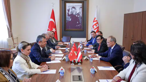 Özgür Özel, Avusturya Parlamento Heyetini TBMM’de kabul etti