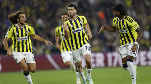 Fenerbahçe, Slavia Prag Deplasmanında Son Dakikada 2 Puan Bıraktı