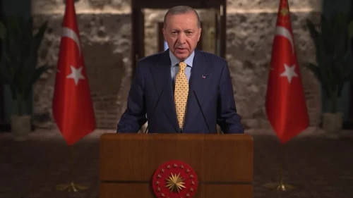 Cumhurbaşkanı Erdoğan: Türkiye emin ellerde, hedeflerimize kararlılıkla ilerliyoruz
