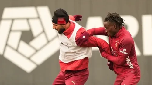 Galatasaray, Alanyaspor maçı için hazırlıklara başladı! Okan Buruk saha'da