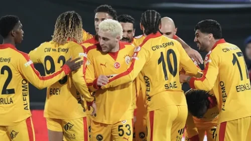 Galatasaray, Alanyaspor'u mağlup ederek gruptan 4'te 4 ile lider çıktı