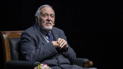 İlber Ortaylı son yolculuğuna uğurlanıyor: Anma töreni sonrası Fatih Camii'nde cenaze gerçekleştirilecek mi?