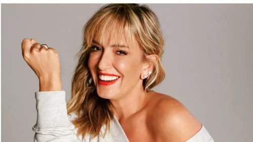 Saba Tümer'den çocuk sahibi olmanın zorluklarına dair samimi itiraf: "Bilmediğin bir şeye yolculuk gibi"