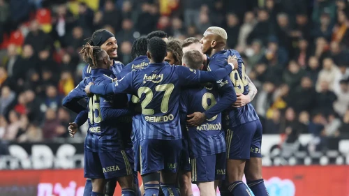 Fenerbahçe, Kayseri'de gol yağmuruna tuttu: 4-0