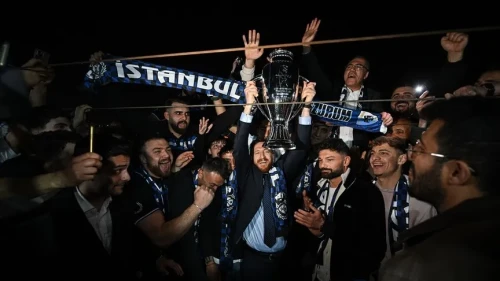Erzurumspor'un İstanbul Boğazı'ndaki unutulmaz şampiyonluk kutlaması!
