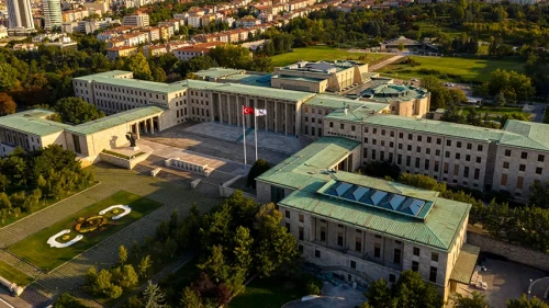 TBMM'de kritik haftaya giriş: fahiş aidat düzenlemesi ve merkez bankası sunumu gündemde!
