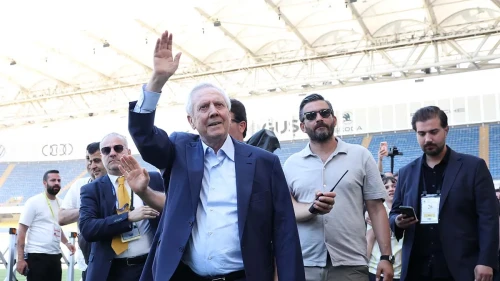 Aziz Yıldırım, Fenerbahçe Başkanlığı'na geri döndü