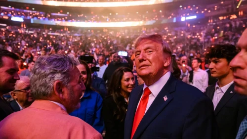 Trump: Dünyayı 300 kez havaya uçurmaya gerek yok!