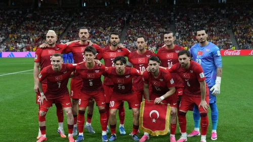 Dünya Kupası'na kötü başlangıç: Türkiye, Avustralya'ya 2-0 mağlup oldu