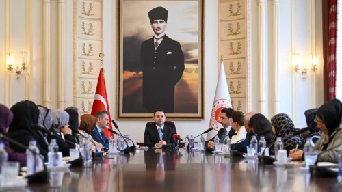 Bakan Gürlek: Toplumda en büyük sorun gençlerin uyuşturucuya bulaşması