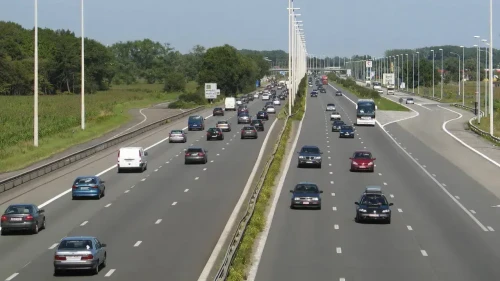Belçika'da dijital yol ücreti dönemi başlıyor: 2027'den itibaren vinyet zorunlu olacak