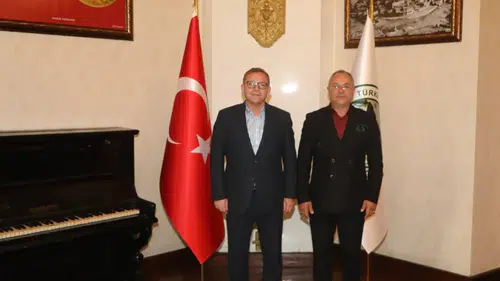 Kars Valiliği'nden emekli olan Abubekir Akbulak'a veda mesajları yağdı
