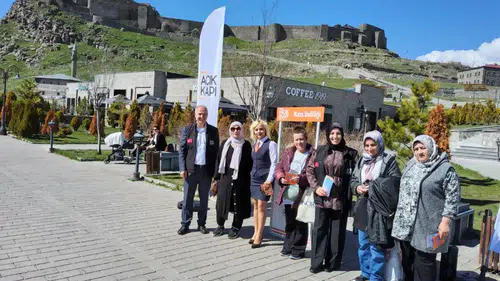 Kars'ta kadına yönelik şiddetle mücadele çalışmaları aralıksız sürüyor