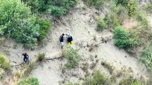 Belen'de ormanlık alanda mahsur kalan yaşlı adam kurtarıldı