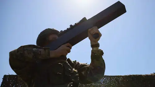 Rusya'da posta çalışanlarına drone savar yetkisi: Güvenlik önlemleri genişletildi