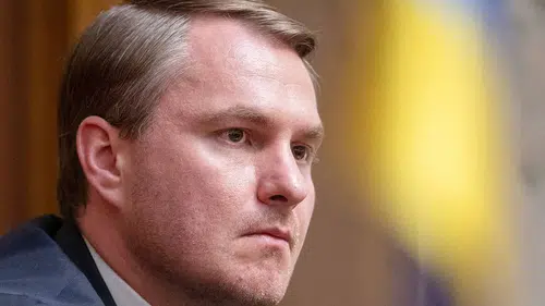 Ukrayna'da Başsavcı Kravchenko'nun ani yurt dışı çıkışı siyasi kulisleri hareketlendirdi